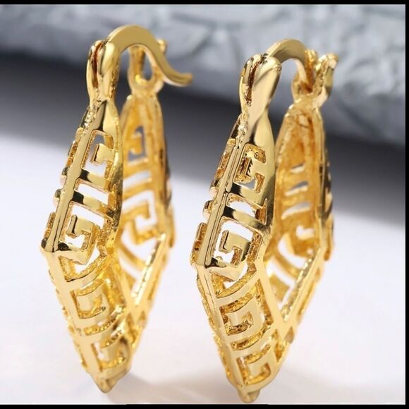18k Gold Filled Hoop Dangle Earrings - Picture 1 of 1